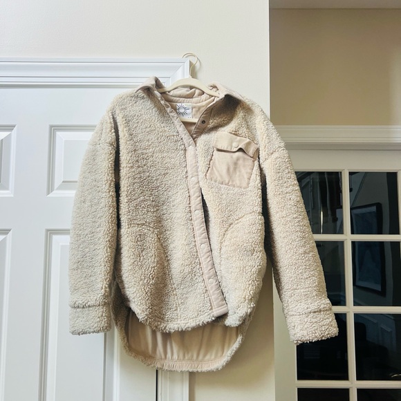 aerie Sweaters - Aerie Cream Sherpa style Jacket Soft and Versatile size medium